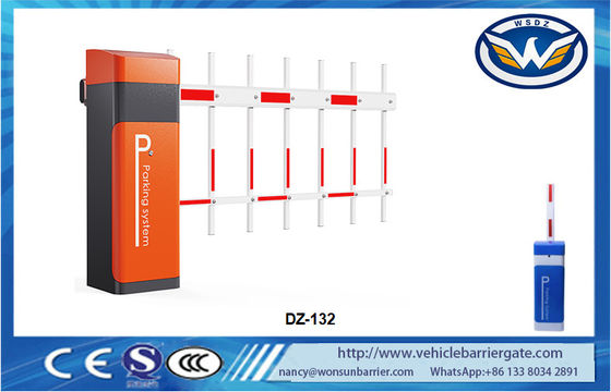 Barriera per parcheggio a braccio curvo